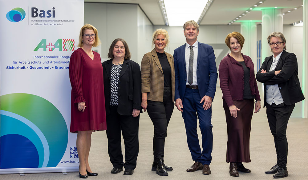 Basi25_MT51618_2000 x 1200 px